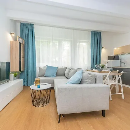 Apartament Chodkiewicza Brzezno Prostywynajem Апартаменты