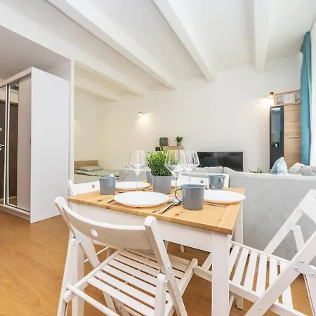 شقة Apartament Chodkiewicza Brzezno Prostywynajem غدانسك